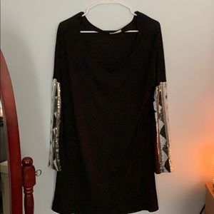 Cotton dress with sequin sleeves